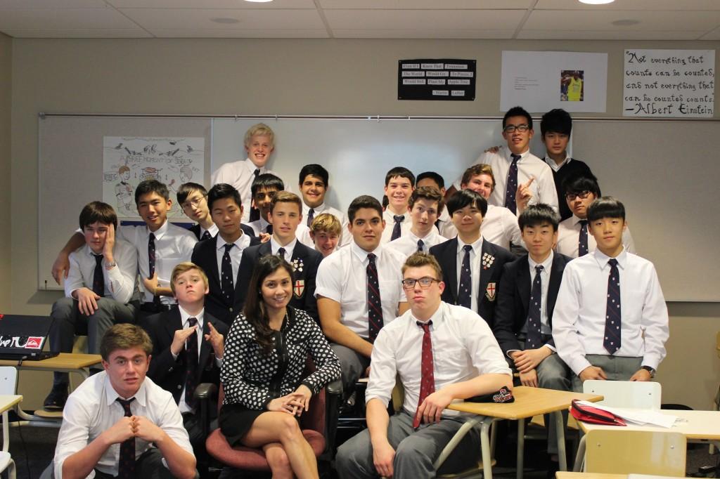 Grade 11 English students pose for Prime Minister Stephen Harper