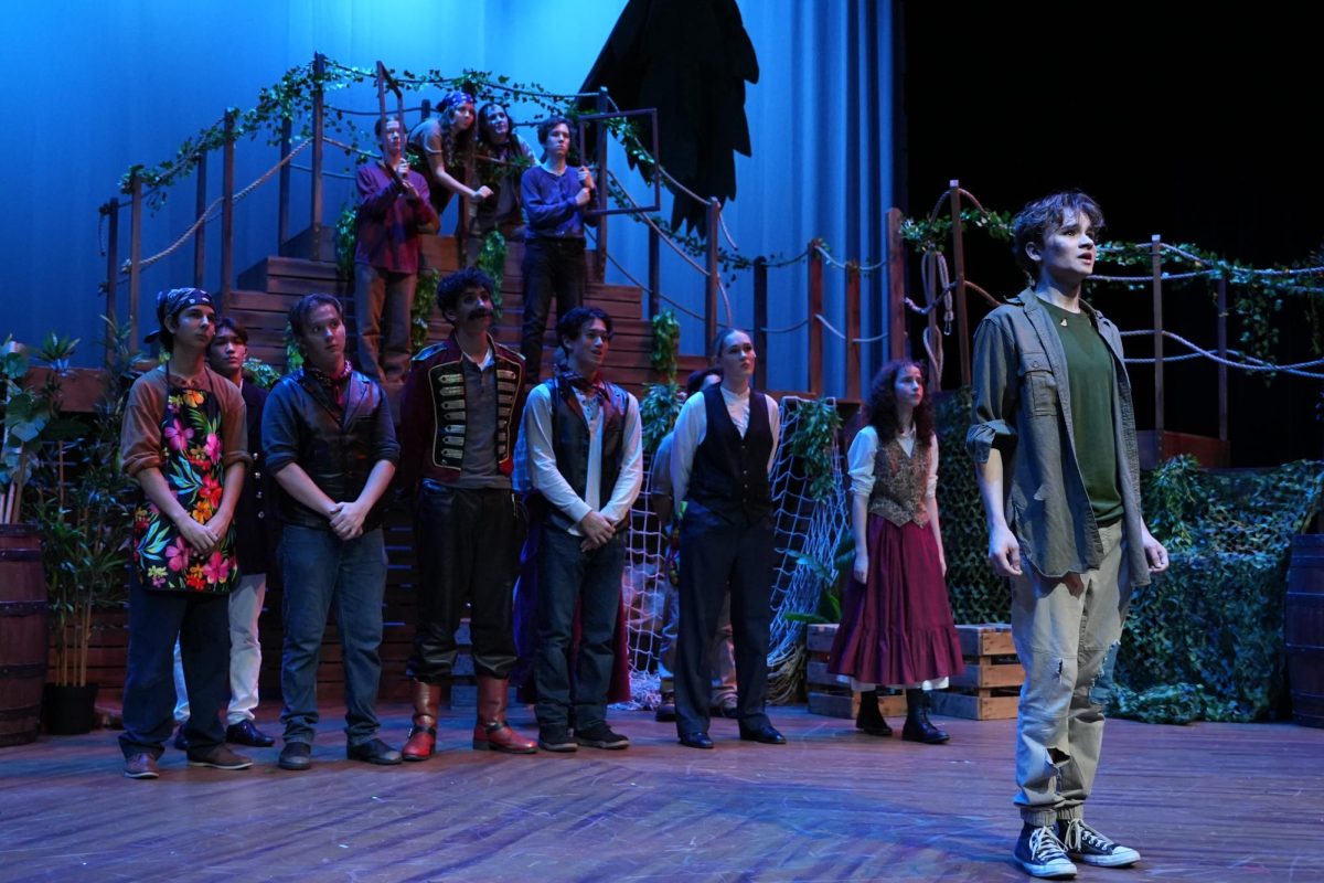 The+cast+together+on+stage+for+the+final+scene+of+Peter+and+the+Starcatcher